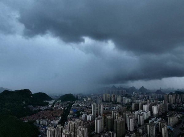 威贤配资 8级大风！柳州局地仍有大雨到暴雨